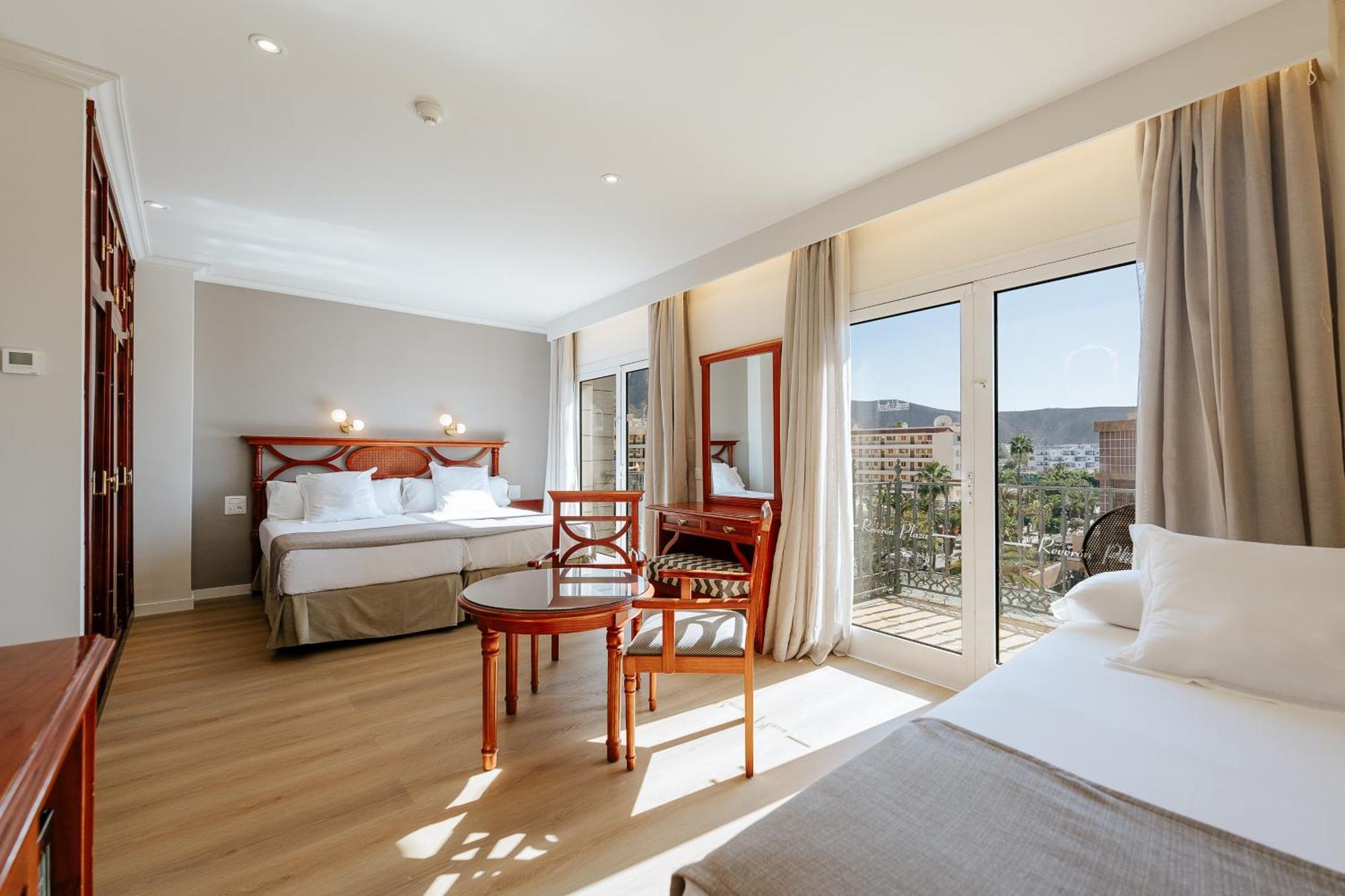 Hotel Reveron Plaza Los Cristianos  Kültér fotó