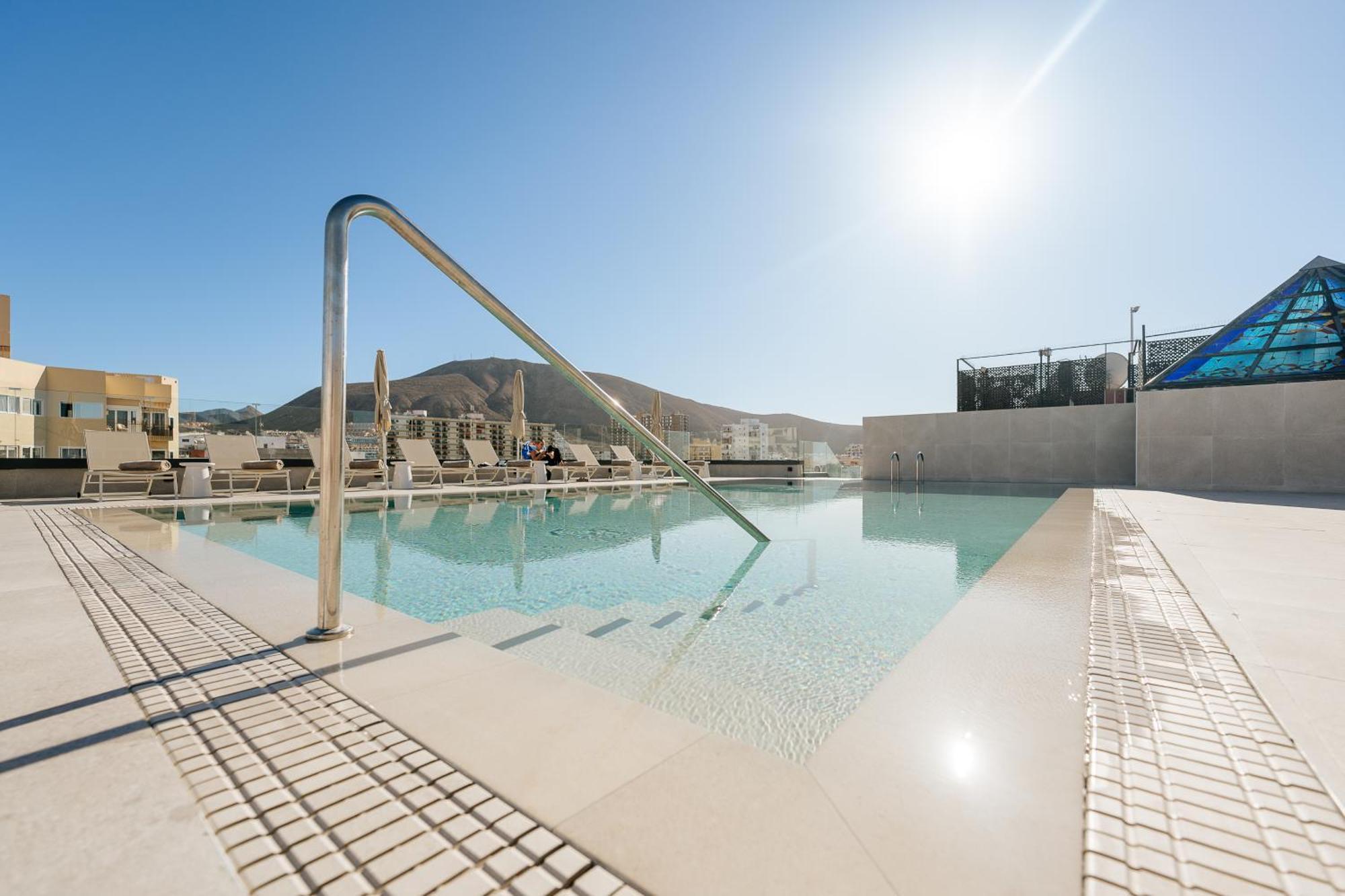 Hotel Reveron Plaza Los Cristianos  Kültér fotó
