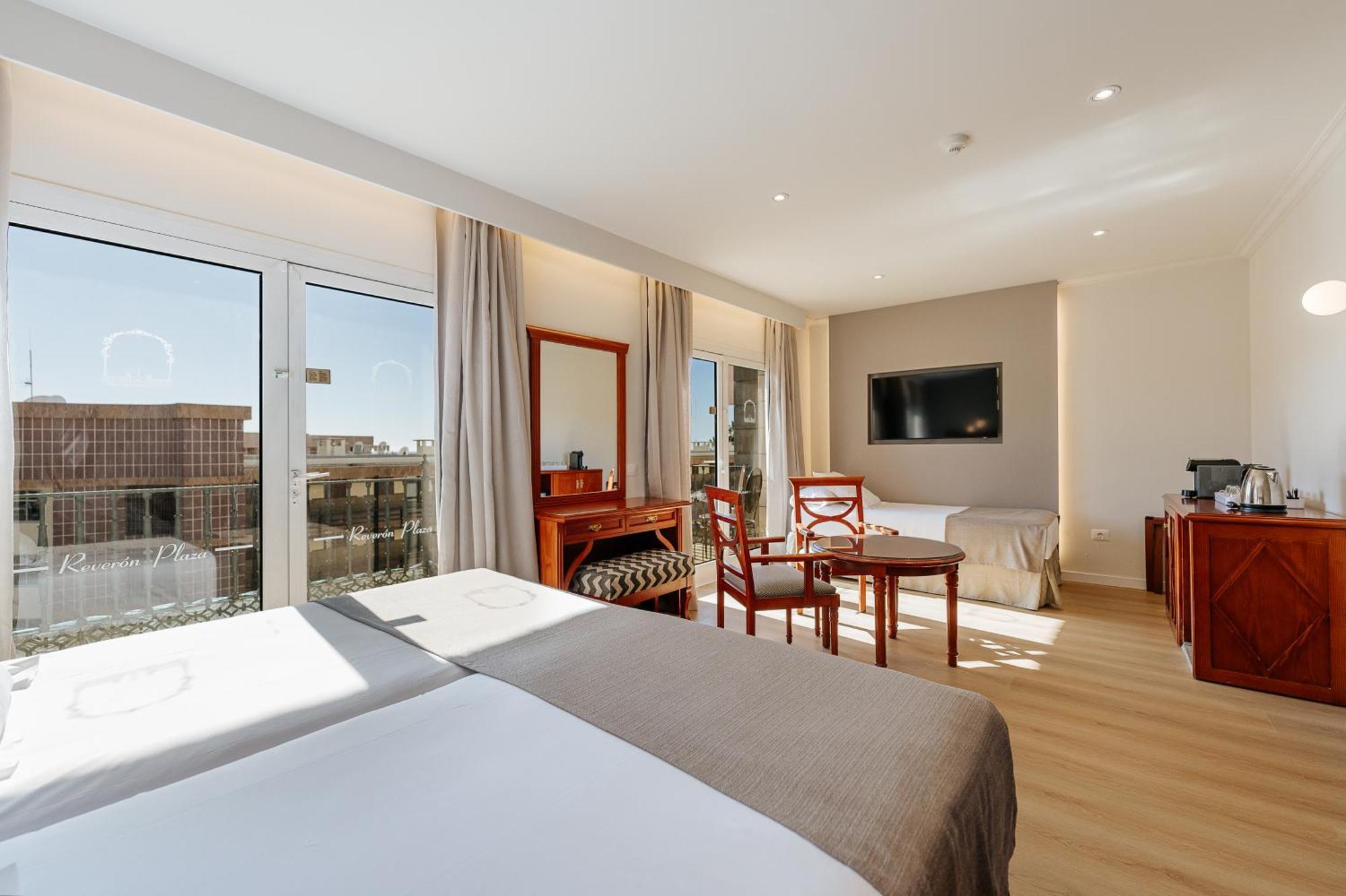 Hotel Reveron Plaza Los Cristianos  Kültér fotó