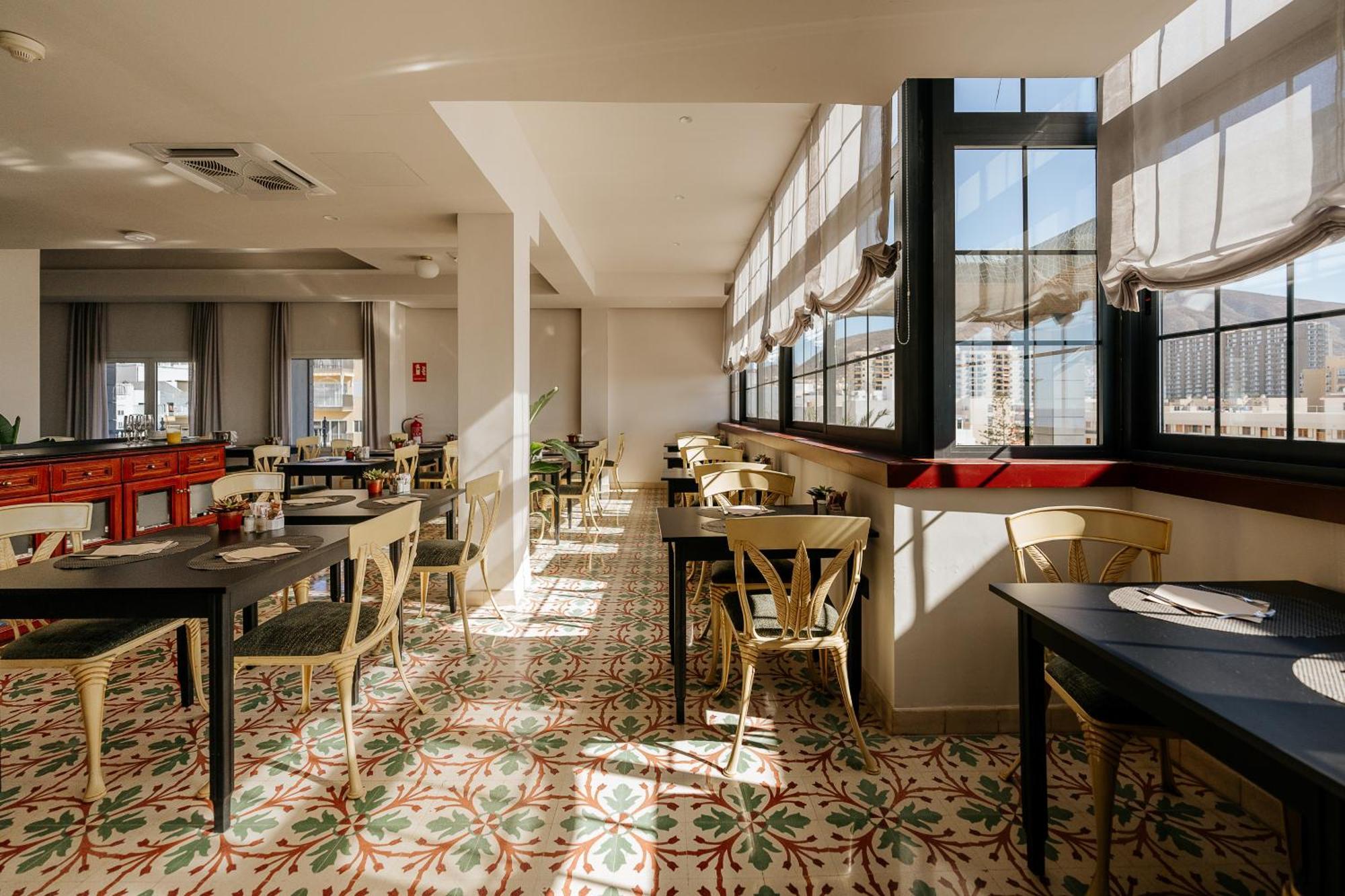 Hotel Reveron Plaza Los Cristianos  Kültér fotó